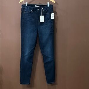 Good American Good Legs Jeans